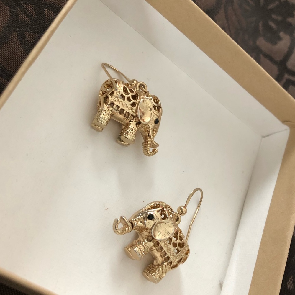 Elephant earrings🌟